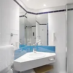 Express Frankfurt Airport By Ihg Hotel 3*