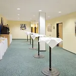 Express Frankfurt Airport By Ihg 3*