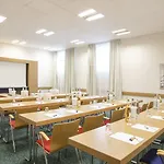 Hotel Express Frankfurt Airport By Ihg