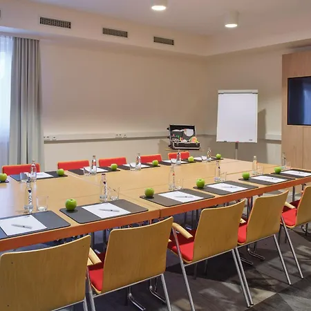 Hotel Express Frankfurt Airport By Ihg