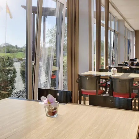 Express Frankfurt Airport By Ihg Hotel