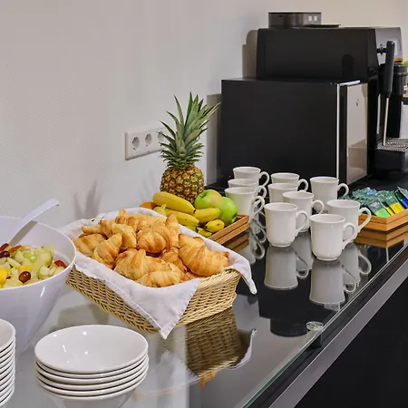 Express Frankfurt Airport By Ihg Hotel 3*