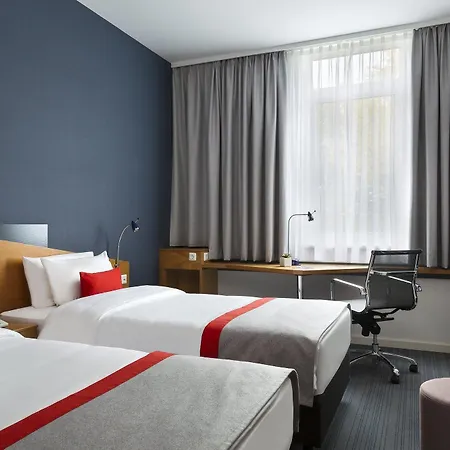 Express Frankfurt Airport By Ihg Hotel 3*