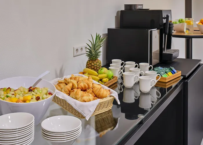 Express Frankfurt Airport By Ihg Hotel 3*