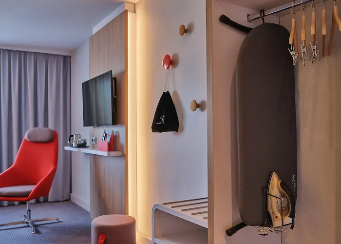 Express Frankfurt Airport By Ihg 3*