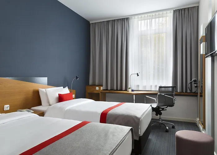 Express Frankfurt Airport By Ihg Hotel 3*