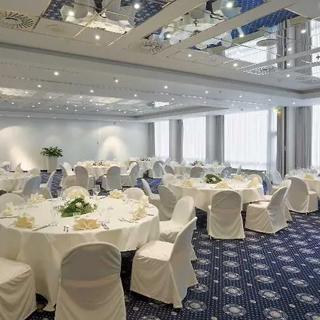 Express Frankfurt Airport By Ihg Hotel