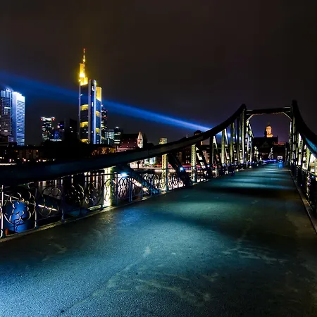 Express Frankfurt Airport By Ihg 3*