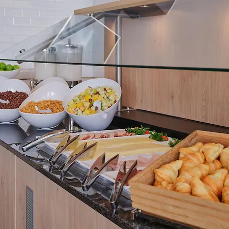 Hotel Express Frankfurt Airport By Ihg Moerfelden-Walldorf