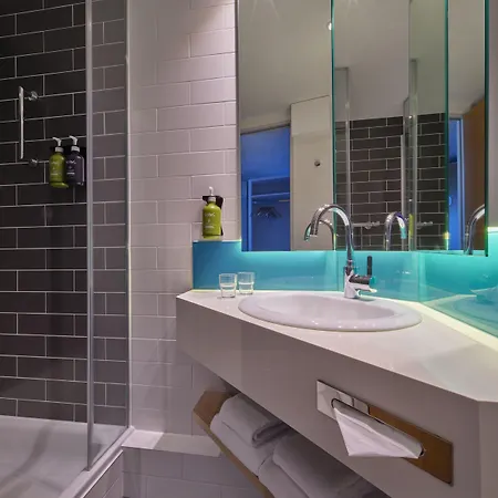 Hotel Express Frankfurt Airport By Ihg 3*