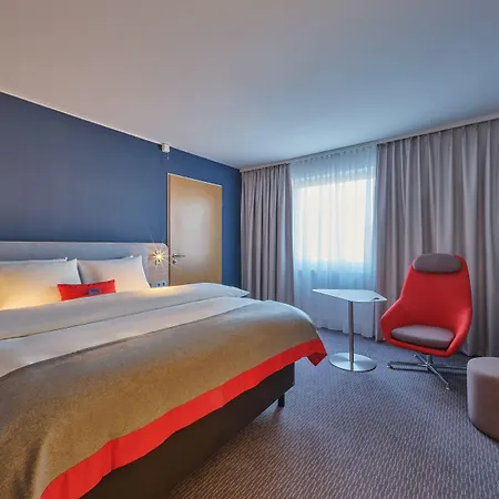 Express Frankfurt Airport By Ihg Hotel 3*