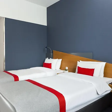 Hotel Express Frankfurt Airport By Ihg