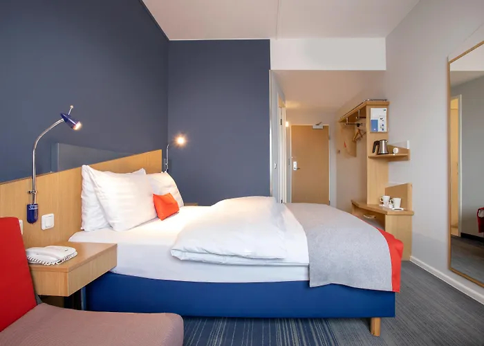 Express Frankfurt Airport By Ihg Hotel