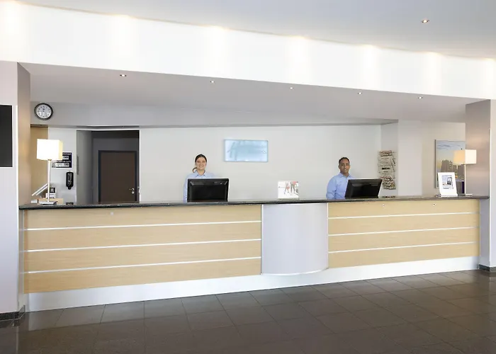 Express Frankfurt Airport By Ihg Hotel 3*