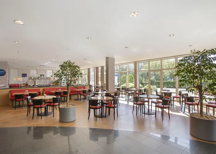 Hotel Express Frankfurt Airport By Ihg Moerfelden-Walldorf