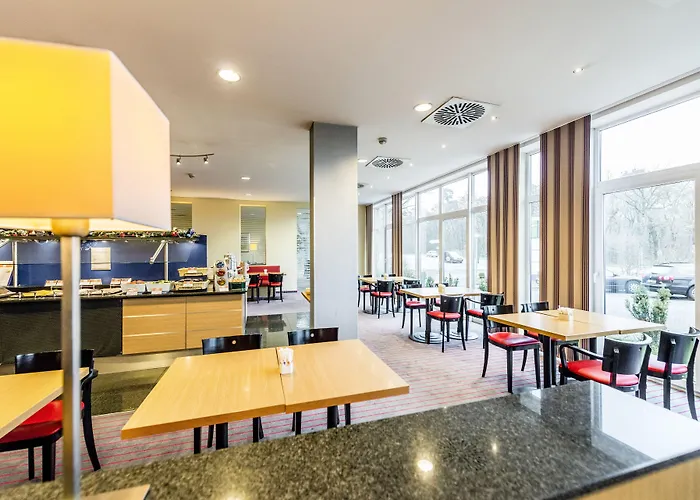 Express Frankfurt Airport By Ihg Hotel